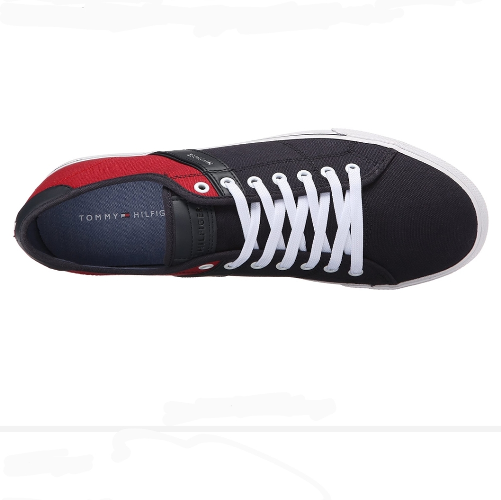 Roamer Sneakers